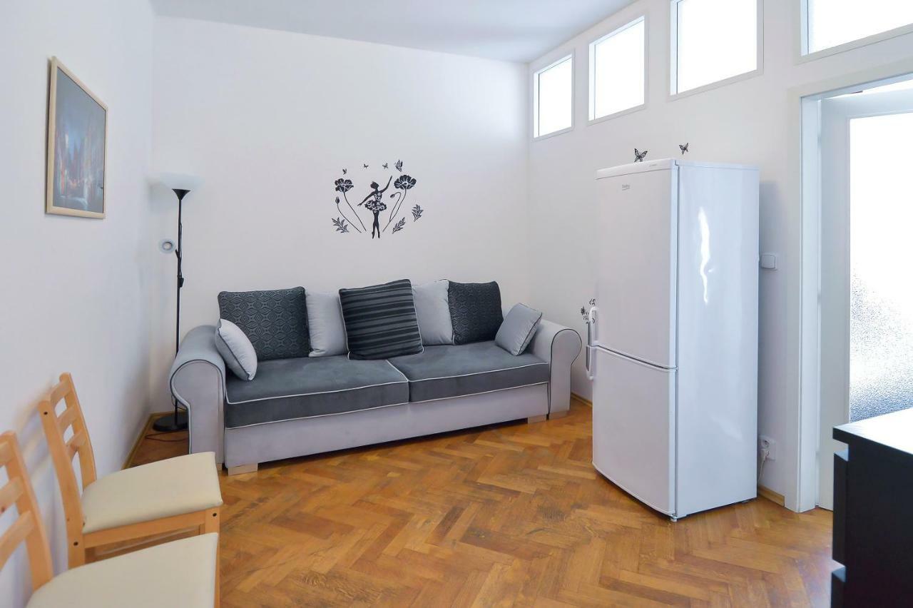 Modern Apartment Navratilova II Praha Exteriér fotografie